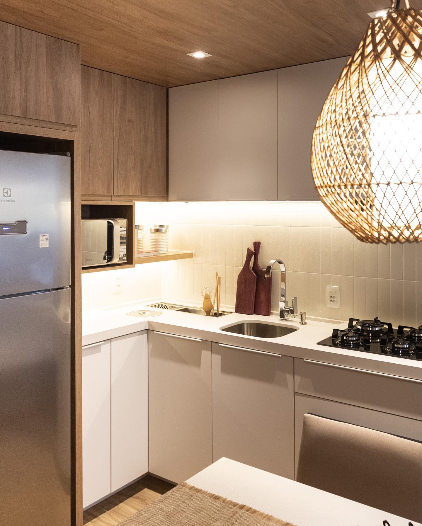 Image hover effect image